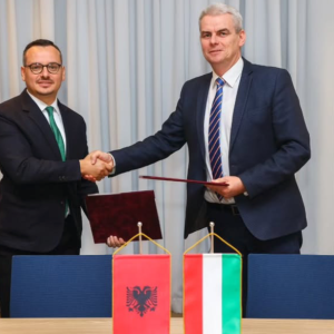 Forcimi i Bashkëpunimit Ndërkombëtar në Trajnimin e Lidershipit Publik Forcimi i Bashkëpunimit Ndërkombëtar në Trajnimin e Lidershipit Publik